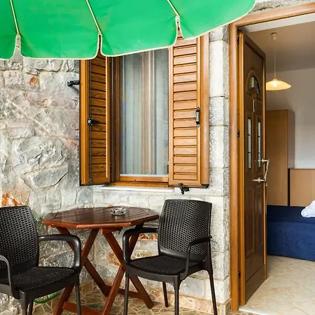 Pensionat Vrahos - O βραχοσ Agios Nikolaos (Mani)